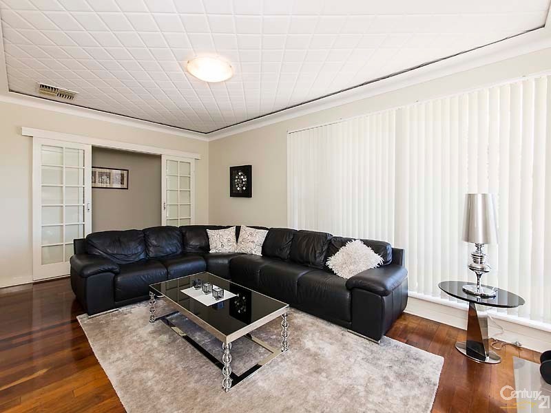 4 Waterbury Street, Dianella WA 6059