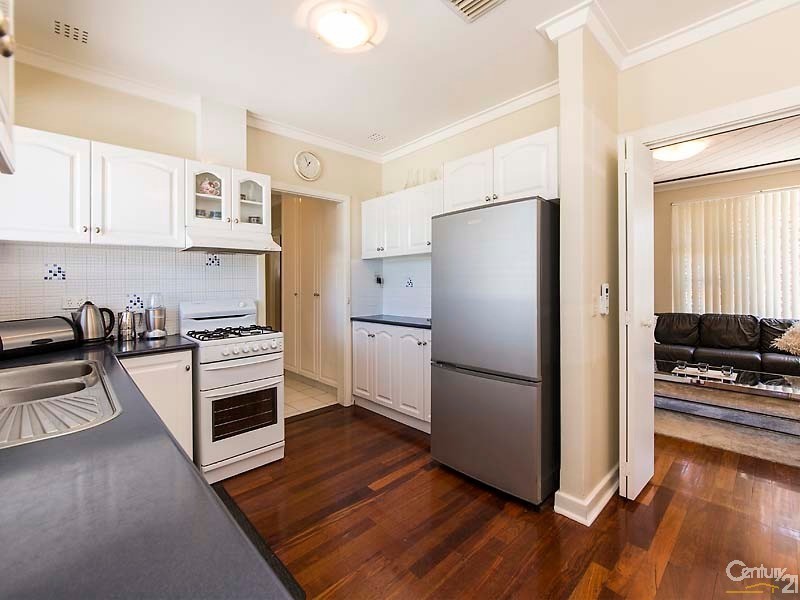 4 Waterbury Street, Dianella WA 6059