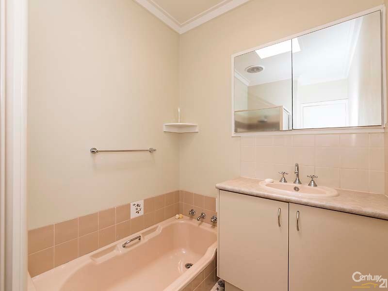 4 Waterbury Street, Dianella WA 6059