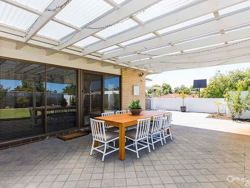 4 Waterbury Street, Dianella WA 6059