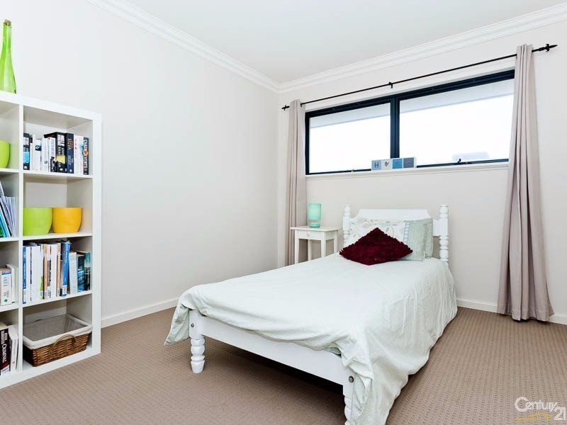 18 Meredith Way, Dianella WA 6059