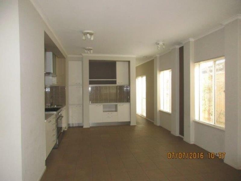 8A Stedham Way, Balga WA 6061