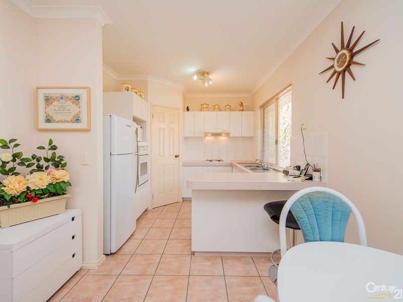 2/16 Avery Avenue, Dianella WA 6059