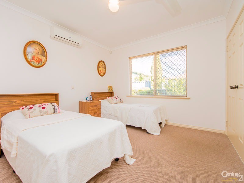 2/16 Avery Avenue, Dianella WA 6059