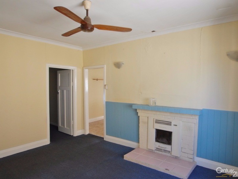 18 New Bond Street, Midland WA 6056