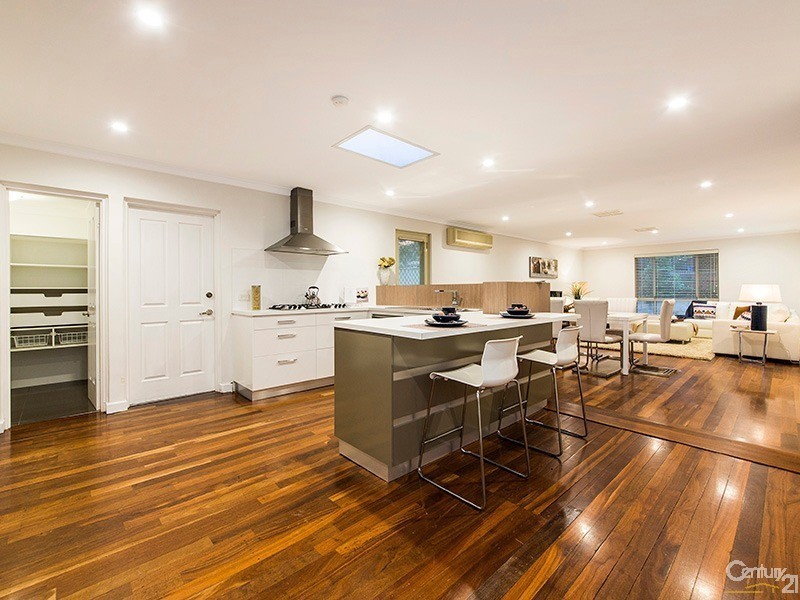 8 Rochester Way, Dianella WA 6059