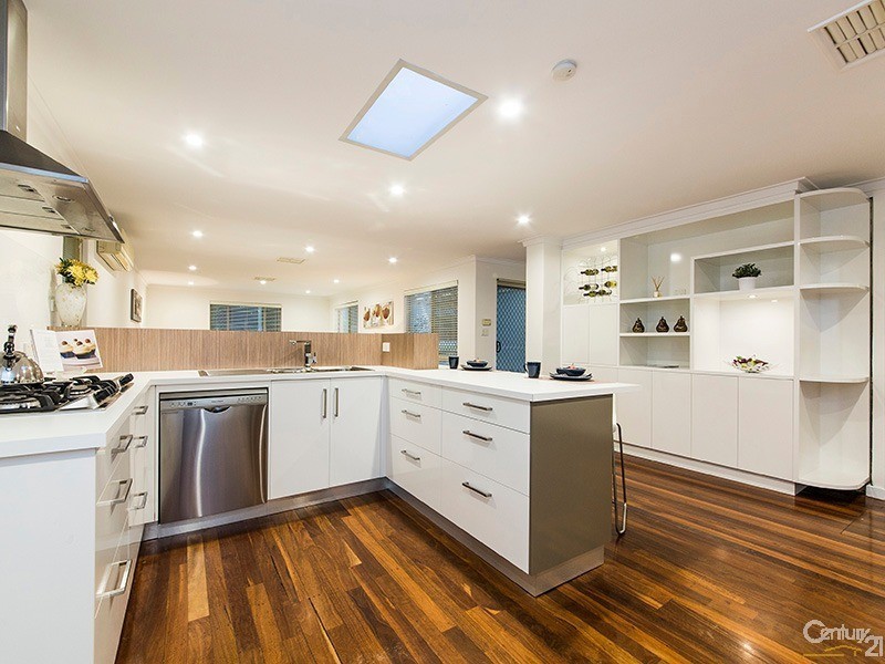 8 Rochester Way, Dianella WA 6059