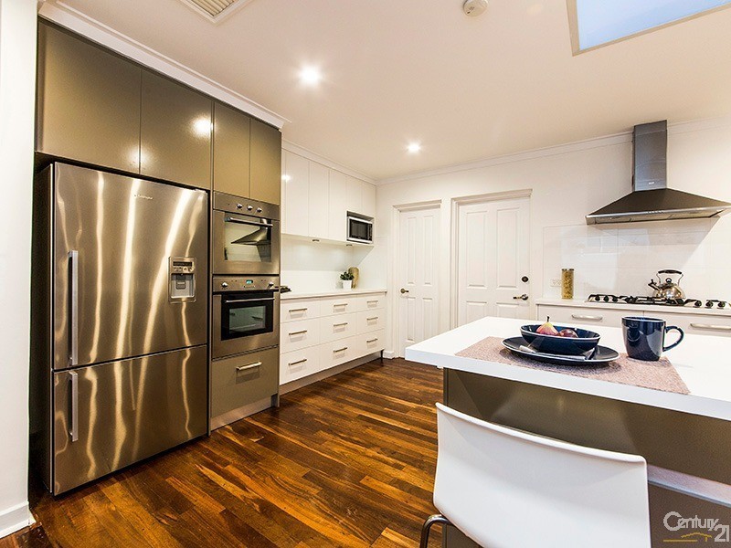 8 Rochester Way, Dianella WA 6059