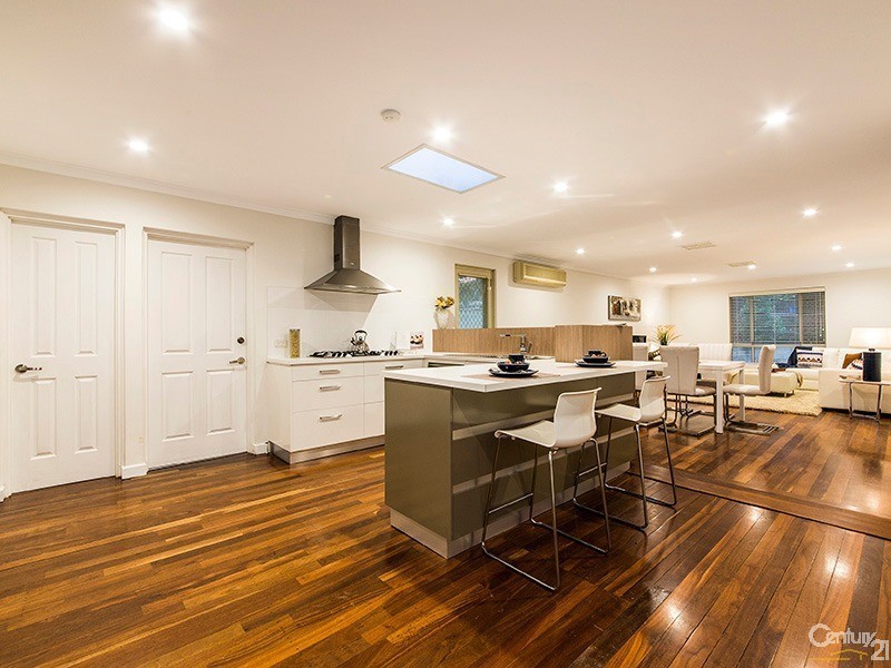 8 Rochester Way, Dianella WA 6059