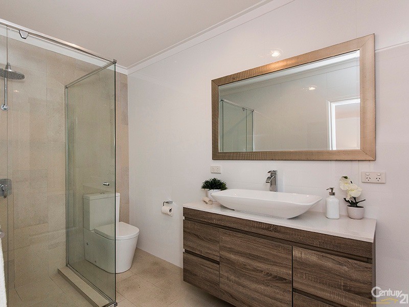 8 Rochester Way, Dianella WA 6059