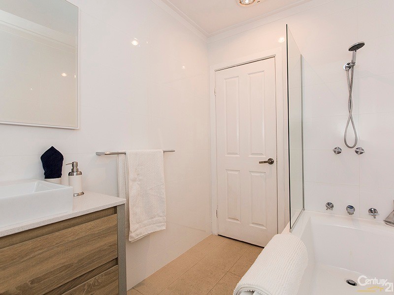 8 Rochester Way, Dianella WA 6059