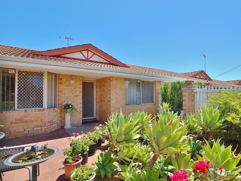 1/353 Light Street, Dianella WA 6059
