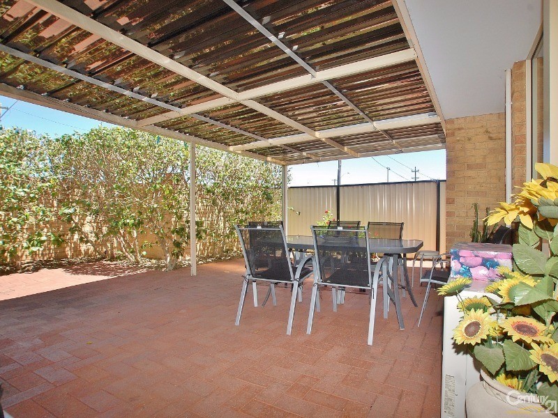 1/353 Light Street, Dianella WA 6059