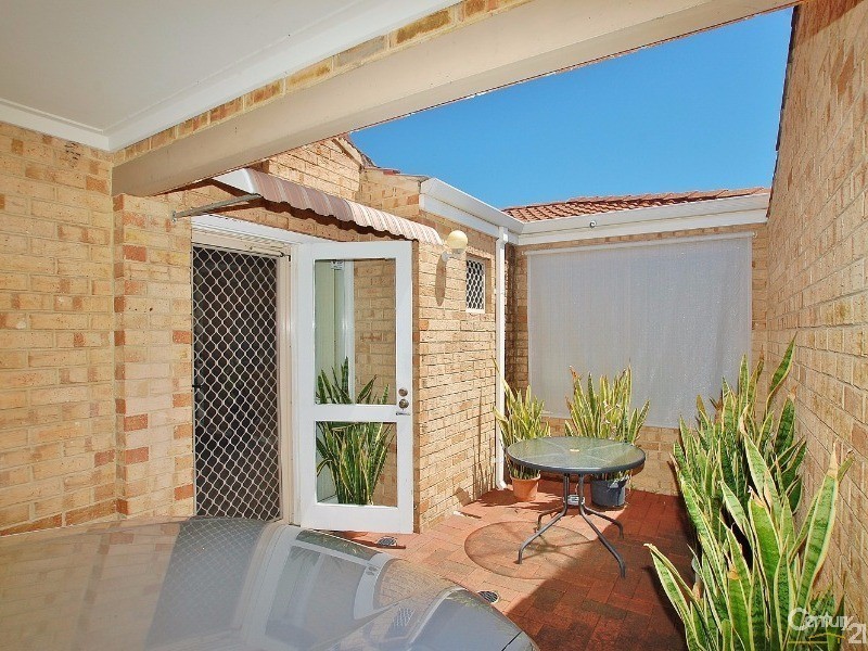 1/353 Light Street, Dianella WA 6059