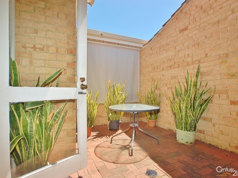 1/353 Light Street, Dianella WA 6059