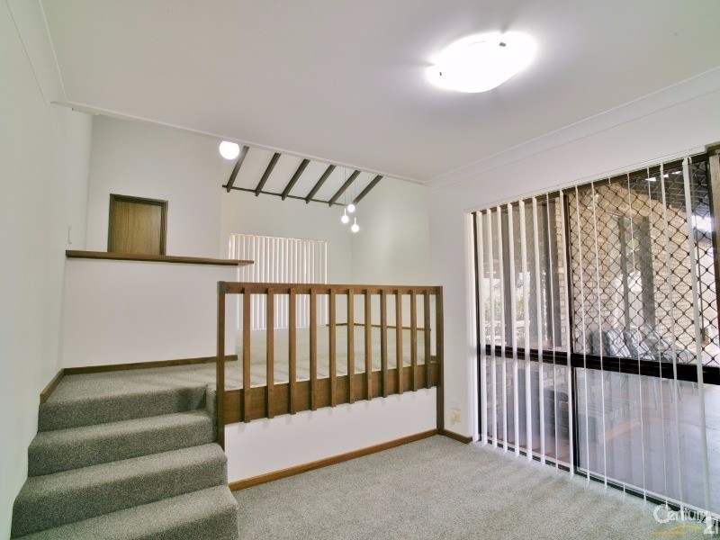 21 Nicholli Street, Duncraig WA 6023