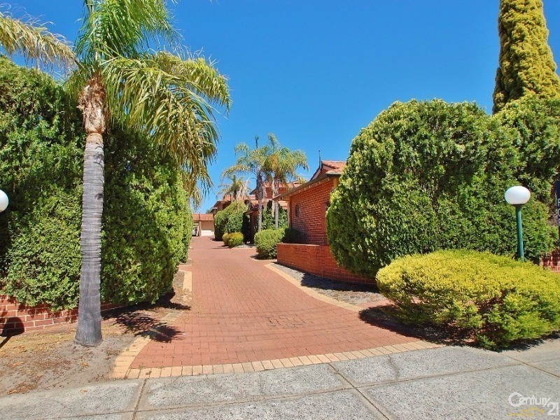 7/17 Hayes Avenue, Yokine WA 6060