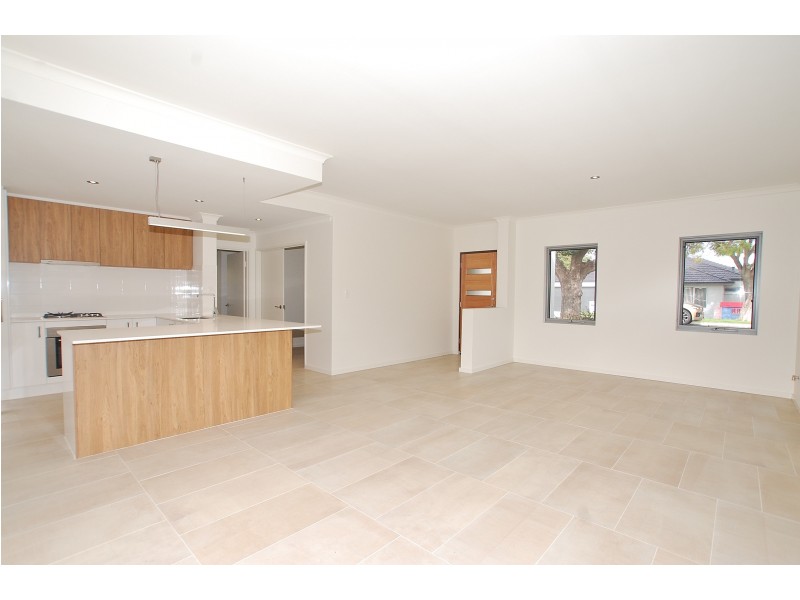 1/12 Pola Street, Dianella WA 6059