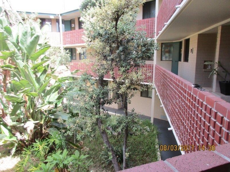 106C/25 Herdsman Parade, Wembley WA 6014