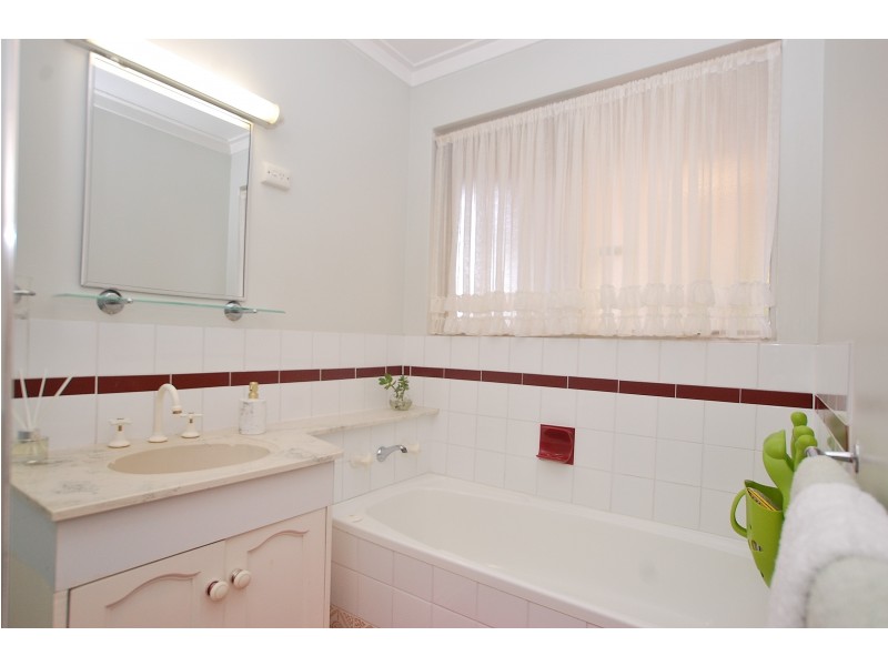 28 Havenvale Crescent, Dianella WA 6059