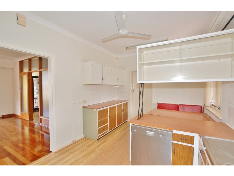 19 Howes Crescent, Dianella WA 6059