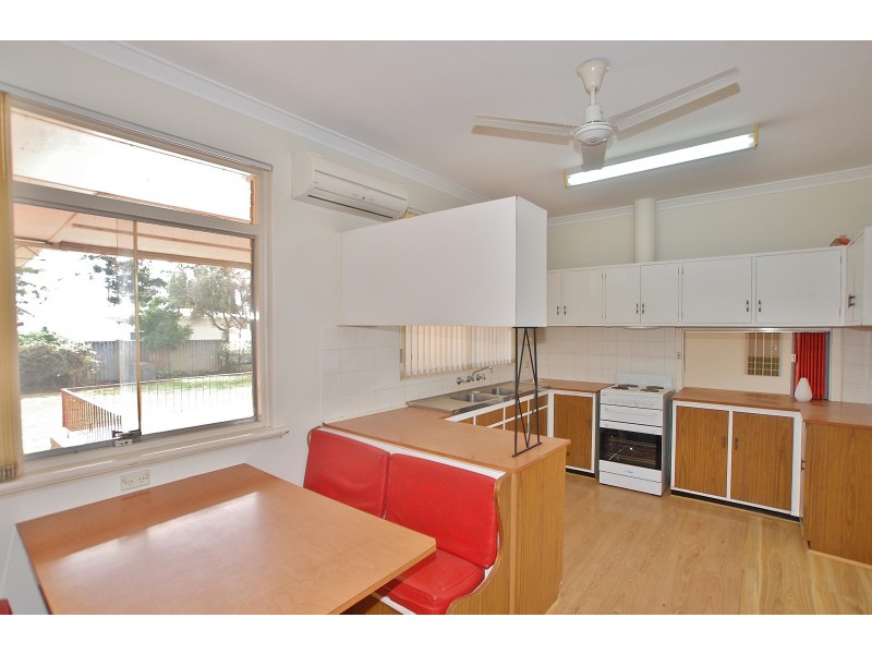 19 Howes Crescent, Dianella WA 6059