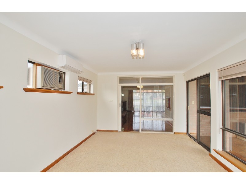 19 Howes Crescent, Dianella WA 6059