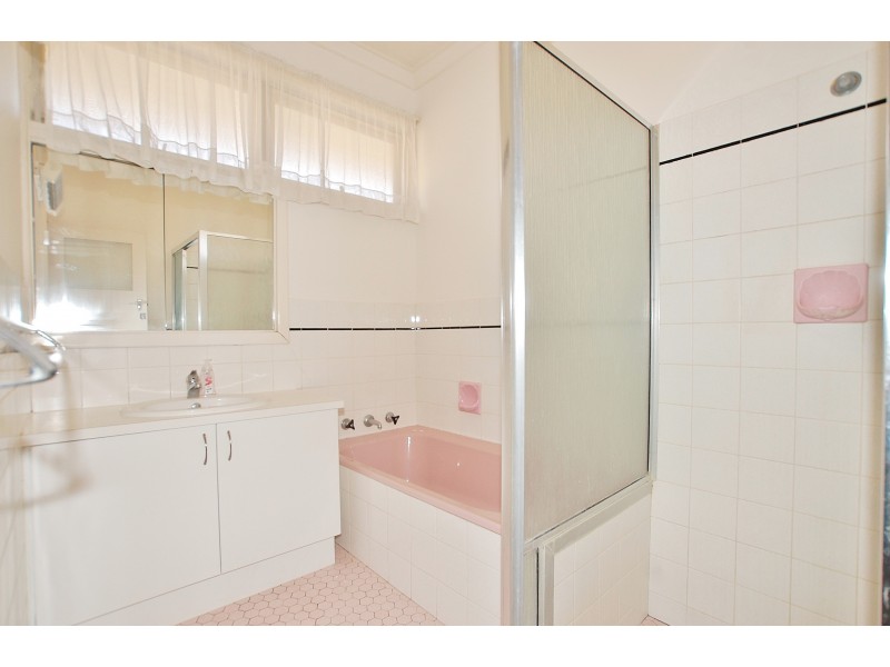 19 Howes Crescent, Dianella WA 6059