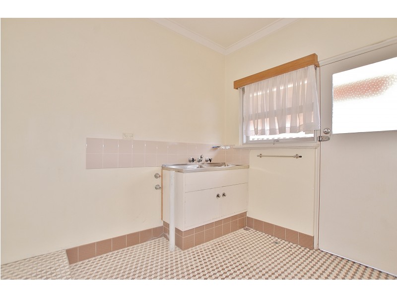 19 Howes Crescent, Dianella WA 6059