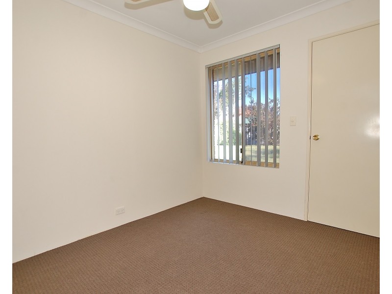 8 Knox Court, Ballajura WA 6066