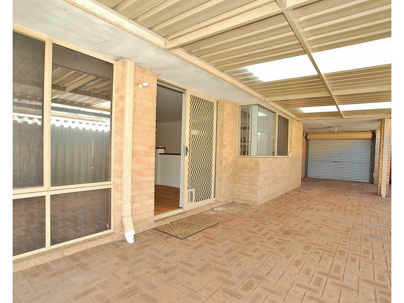 8 Knox Court, Ballajura WA 6066