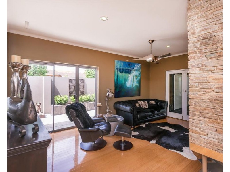 33 Hayes Avenue, Yokine WA 6060