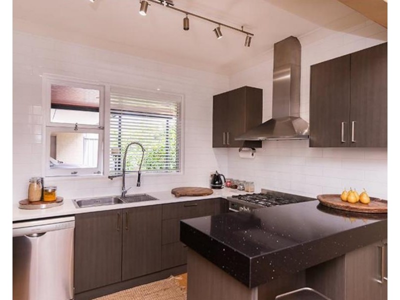 33 Hayes Avenue, Yokine WA 6060