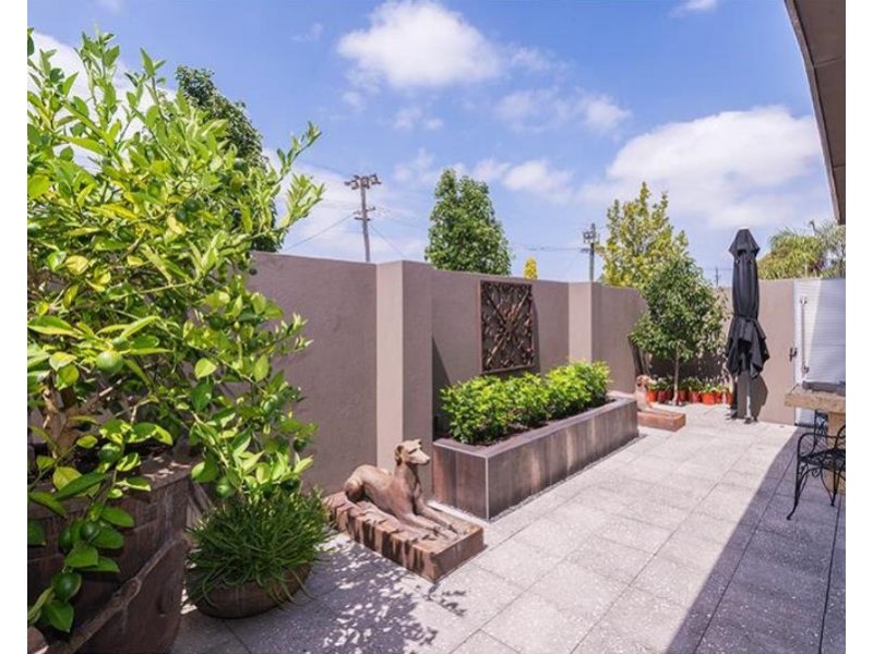 33 Hayes Avenue, Yokine WA 6060