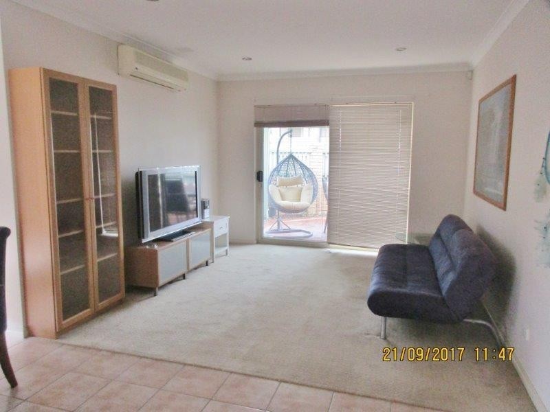 2/16 Avery Avenue, Dianella WA 6059