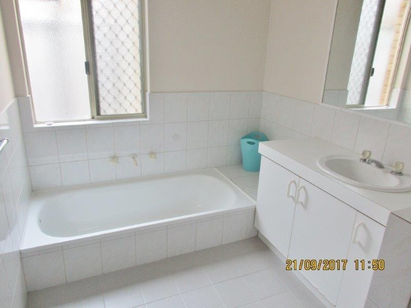 2/16 Avery Avenue, Dianella WA 6059