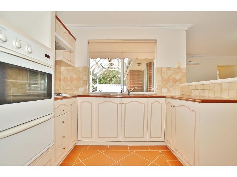 4b Vincent Road, Dianella WA 6059