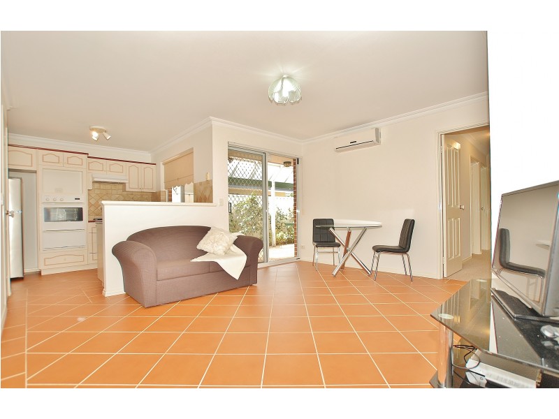 4b Vincent Road, Dianella WA 6059