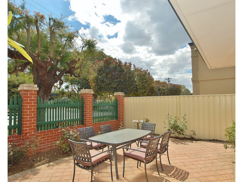 4b Vincent Road, Dianella WA 6059