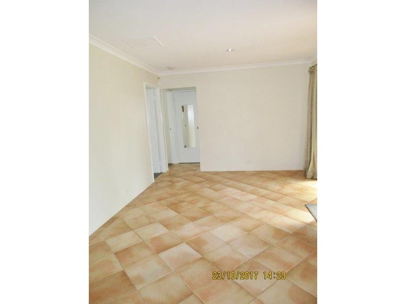 9 Flamingo Trail, Ballajura WA 6066