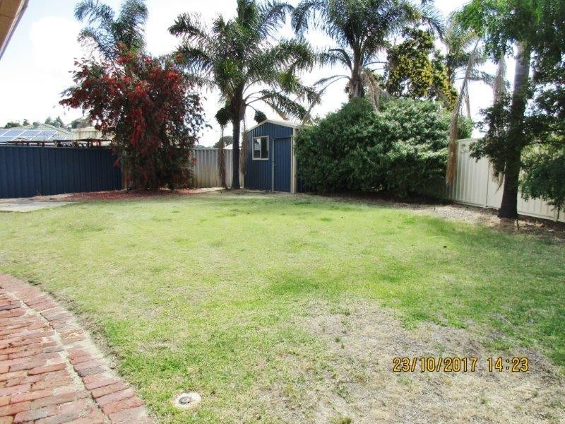 9 Flamingo Trail, Ballajura WA 6066