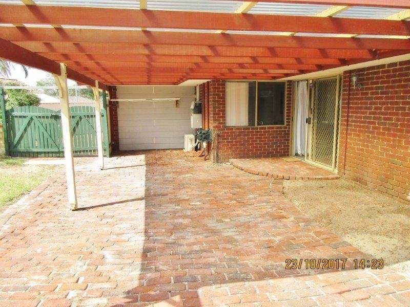 9 Flamingo Trail, Ballajura WA 6066