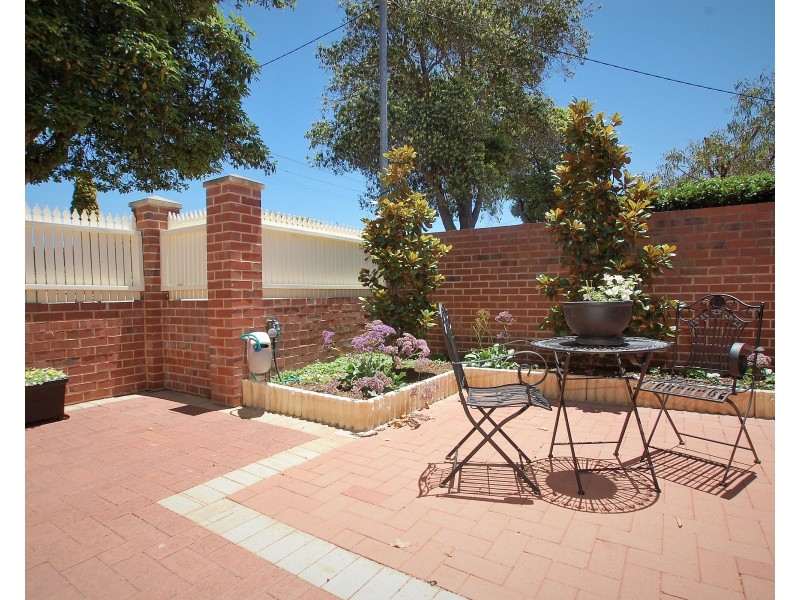 1/62 Moulden Avenue, Yokine WA 6060