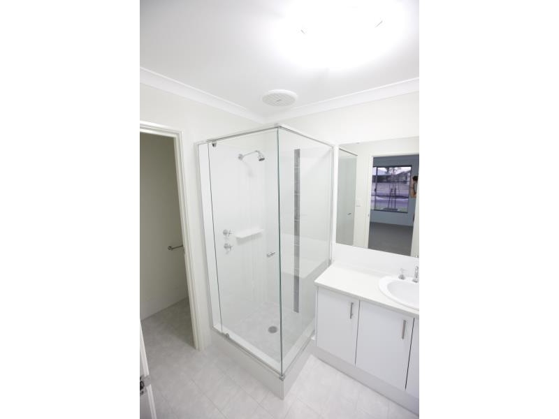 36 Benalla Drive, Harrisdale WA 6112