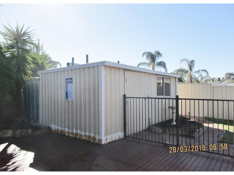 14 Falcon Close, Ballajura WA 6066