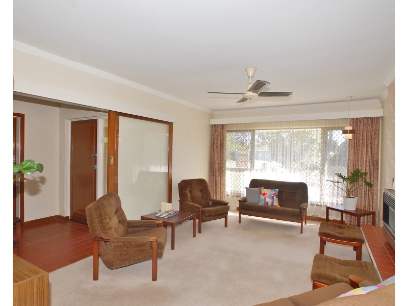 139 Howes Crescent, Dianella WA 6059