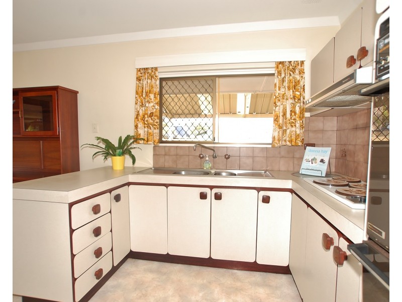 139 Howes Crescent, Dianella WA 6059