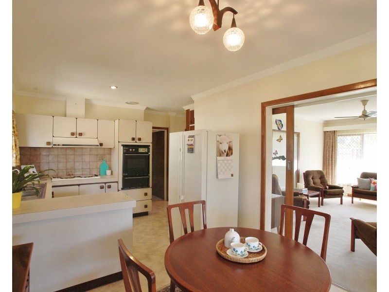 139 Howes Crescent, Dianella WA 6059