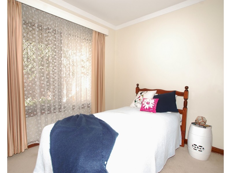 139 Howes Crescent, Dianella WA 6059