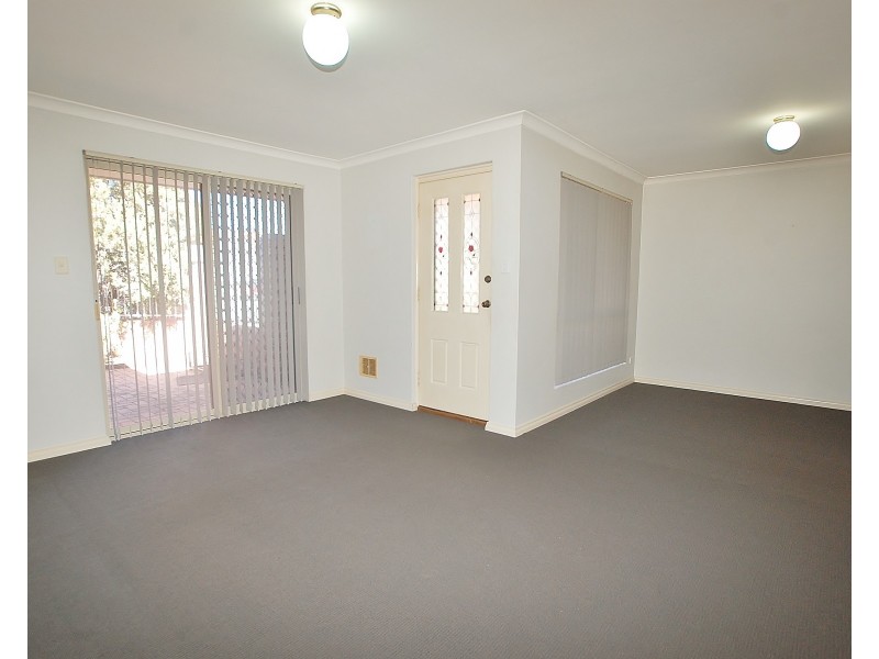 1/33 Golfview Street, Yokine WA 6060